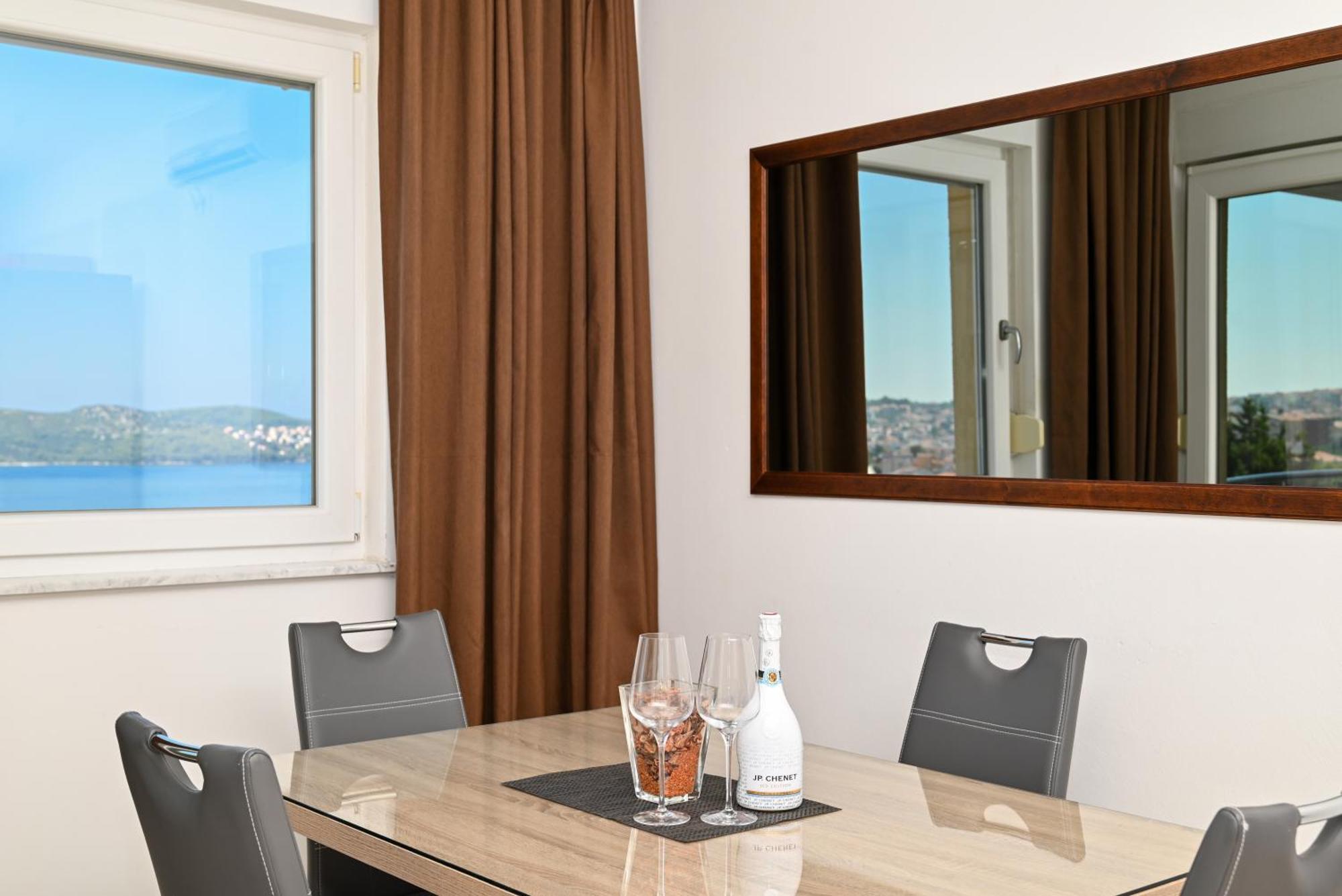 Sunny Place With Sea View Trogir Kültér fotó